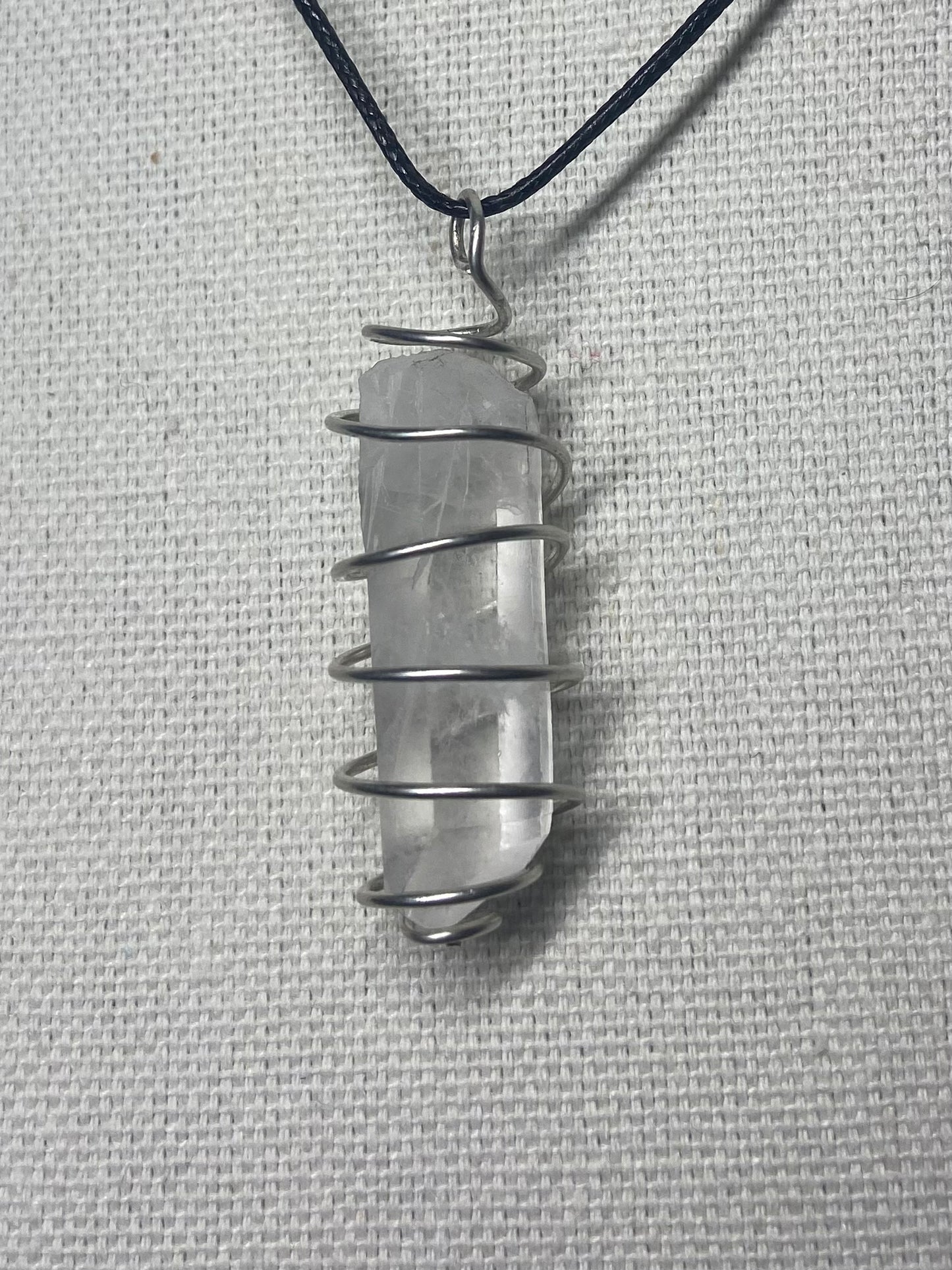 Necklace clear quartz