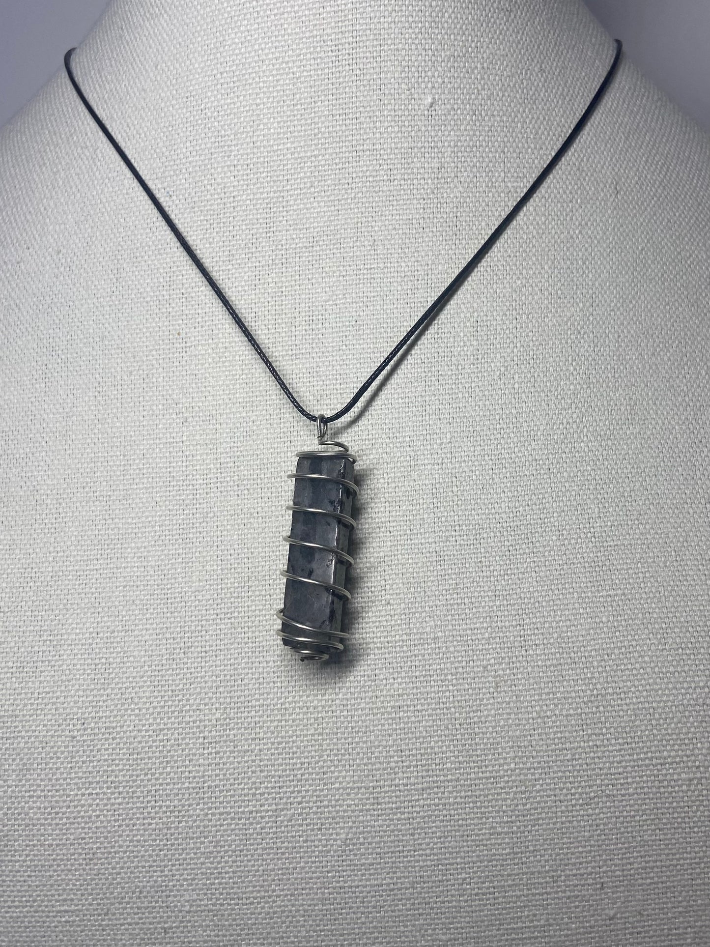 Necklace labradorite