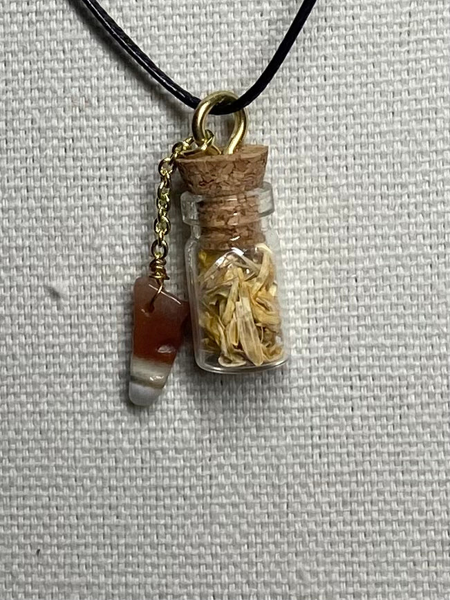 Necklace calendula jar