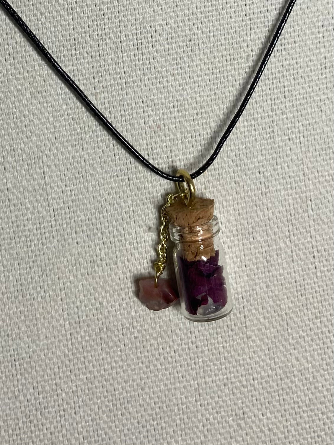 Necklace rose jar