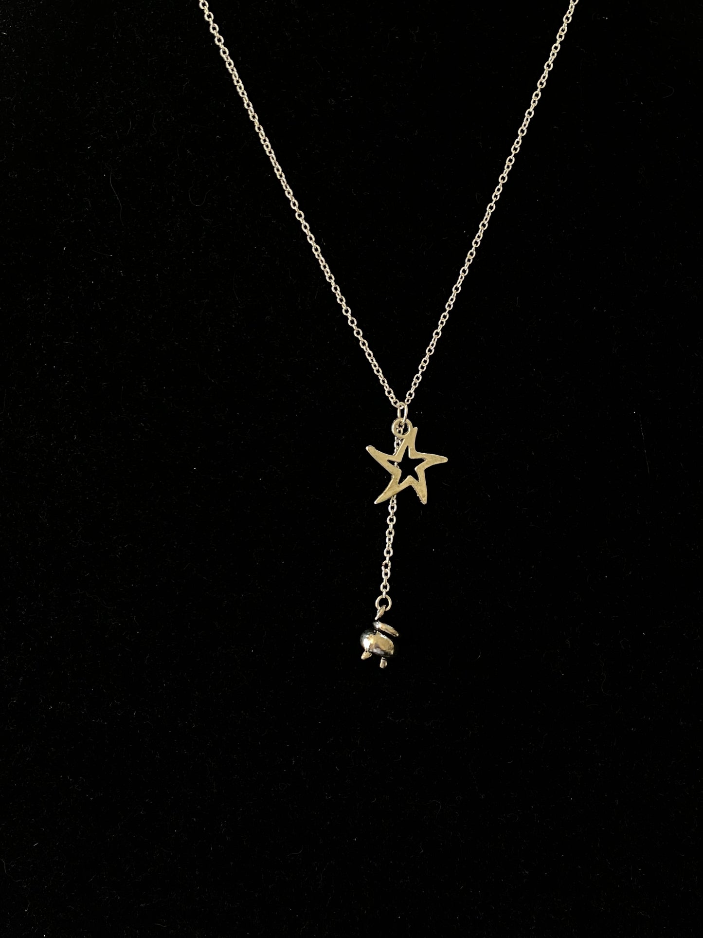 Necklace cauldron and star