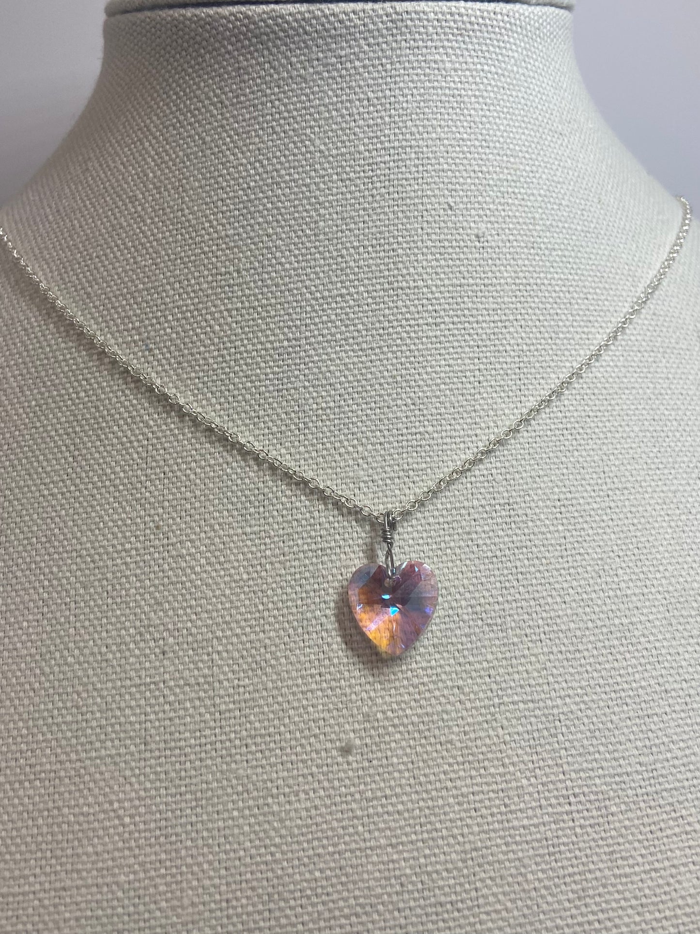 Necklace pink crystal heart
