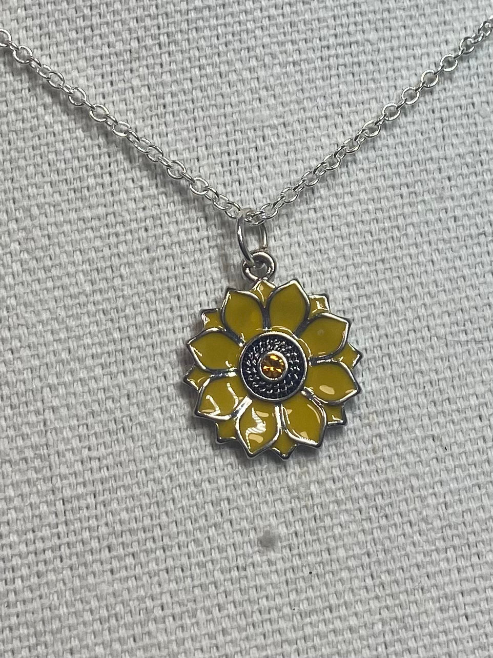 Necklace sunflower