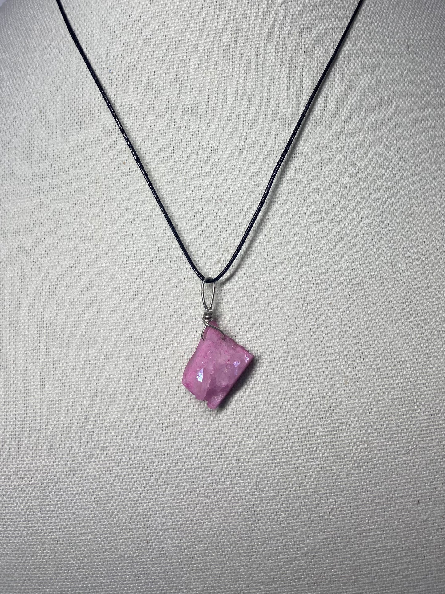Necklace pink rock